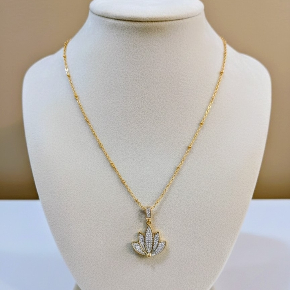 Elegant Gold and Silver Pendant Necklace